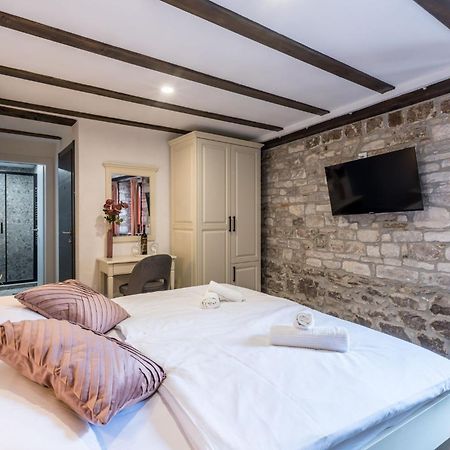 Old Town B&B Rooms Matusko スプリト エクステリア 写真
