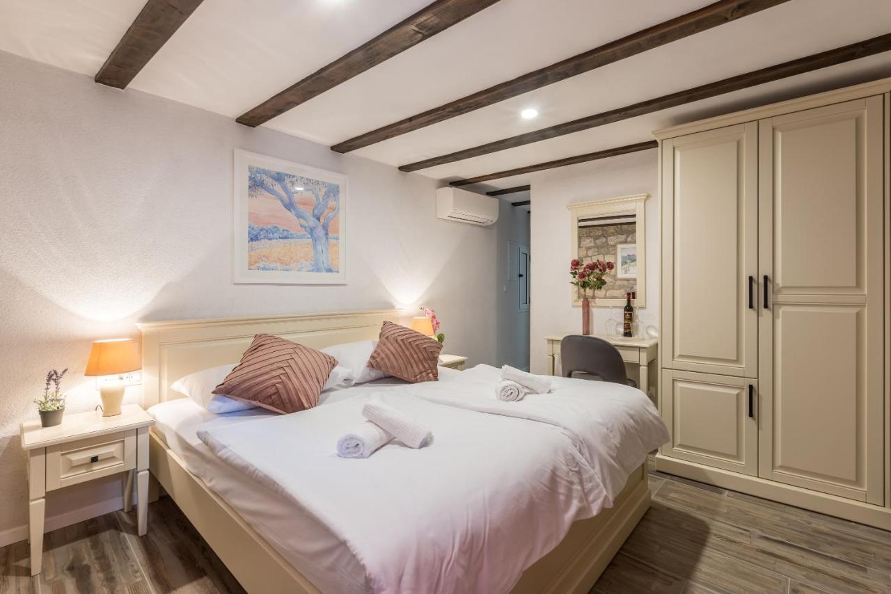 Old Town B&B Rooms Matusko スプリト エクステリア 写真