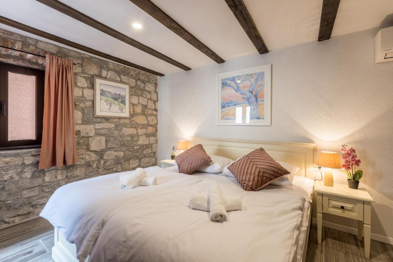 Old Town B&B Rooms Matusko スプリト エクステリア 写真