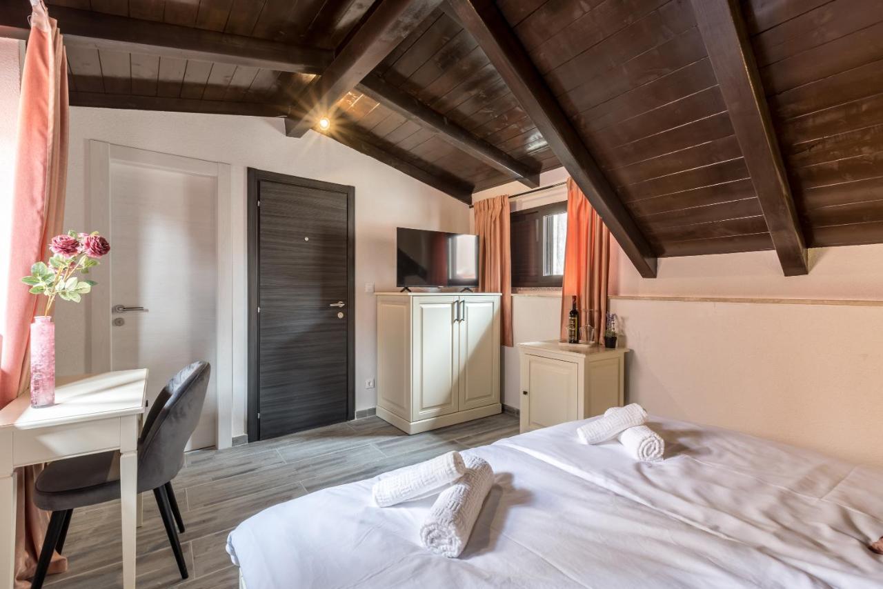 Old Town B&B Rooms Matusko スプリト エクステリア 写真