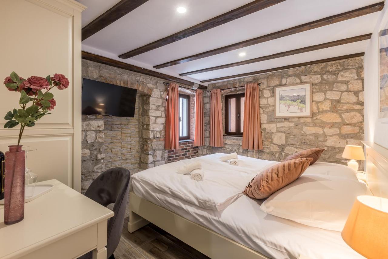 Old Town B&B Rooms Matusko スプリト エクステリア 写真
