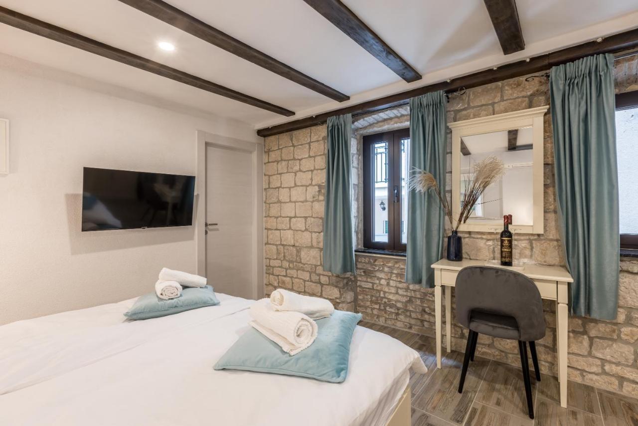 Old Town B&B Rooms Matusko スプリト エクステリア 写真