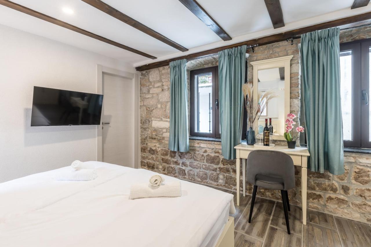 Old Town B&B Rooms Matusko スプリト エクステリア 写真