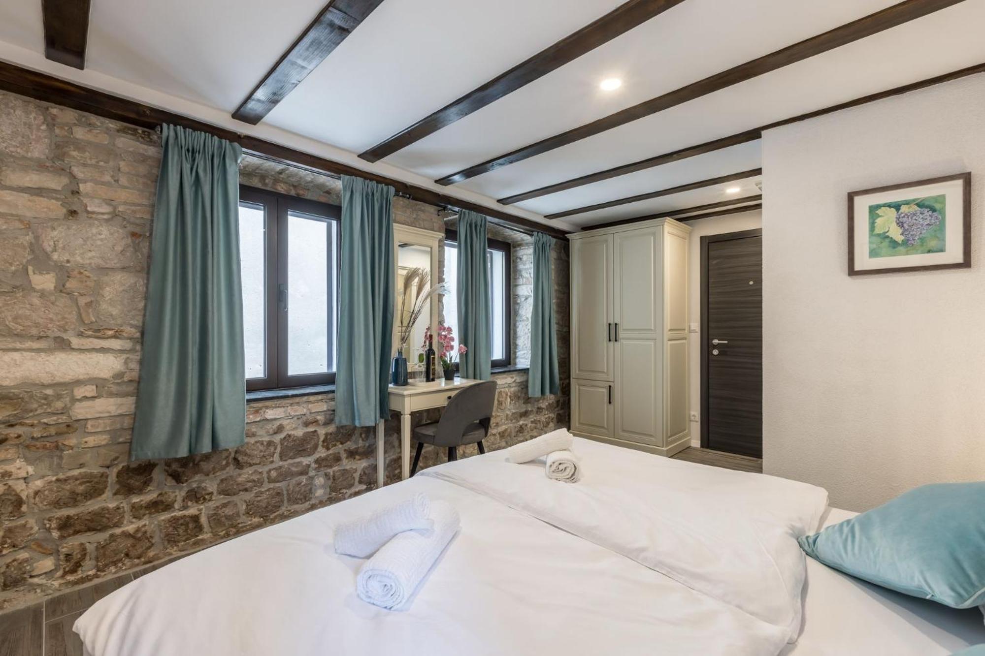 Old Town B&B Rooms Matusko スプリト エクステリア 写真